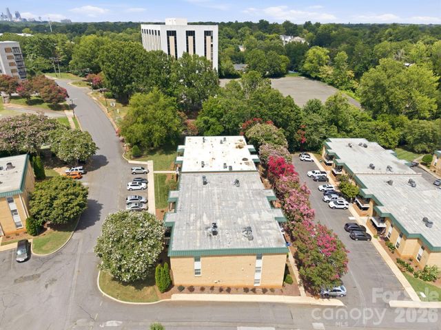 4735 Hedgemore Drive, Charlotte, NC 28209