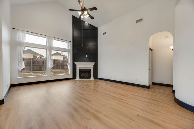 13709 Bluebell Drive, Little Elm, TX 75068