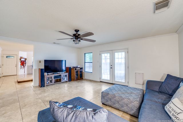 2218 Gunter Bay, San Antonio, TX 78245