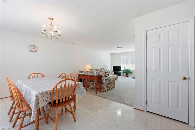 713 Princess CT, Newport News, VA 23608