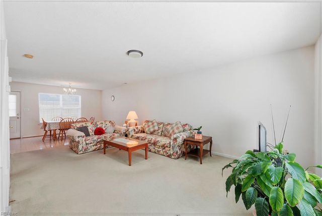 713 Princess CT, Newport News, VA 23608