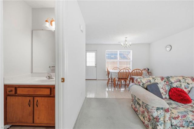 713 Princess CT, Newport News, VA 23608