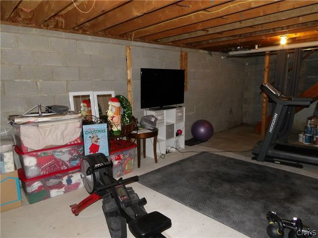 727 Bowling Green Road, Cortlandville, NY 13045