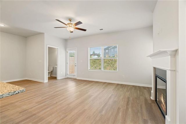 2568 Swan Lake Drive, Grayson, GA 30017