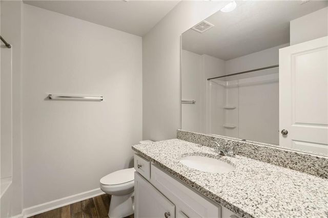 2568 Swan Lake Drive, Grayson, GA 30017