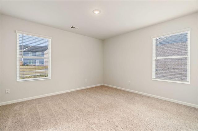 2568 Swan Lake Drive, Grayson, GA 30017