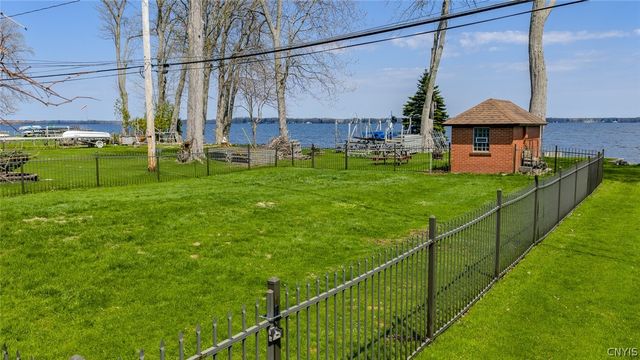 6307 Muskrat Bay Road, Cicero, NY 13029