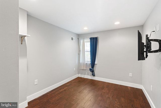 1831 MANTON ST, Philadelphia, PA 19146