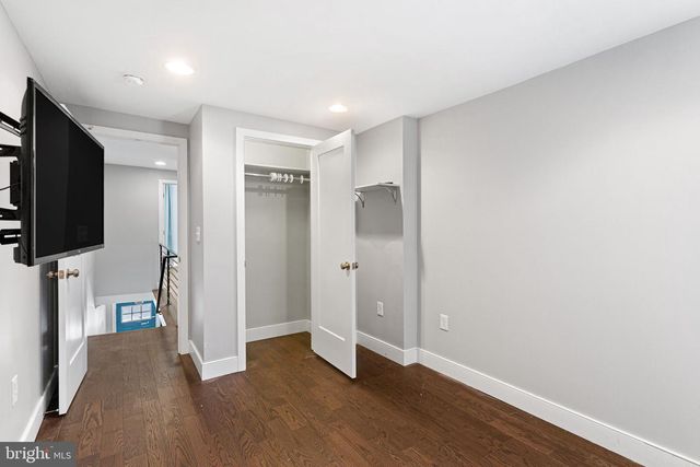 1831 MANTON ST, Philadelphia, PA 19146