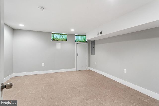 1831 MANTON ST, Philadelphia, PA 19146