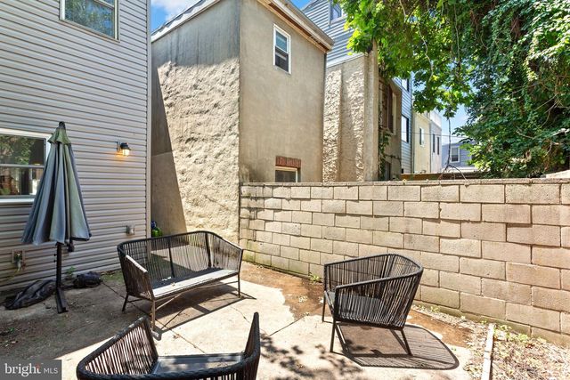 1831 MANTON ST, Philadelphia, PA 19146