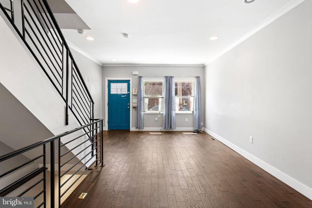 1831 MANTON ST, Philadelphia, PA 19146