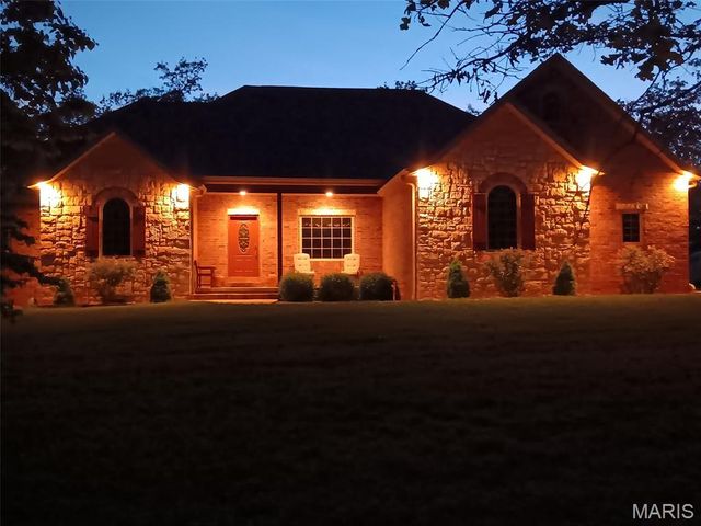 24473 REMINGTON Lane, Lebanon, MO 65536