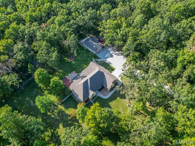 24473 REMINGTON Lane, Lebanon, MO 65536