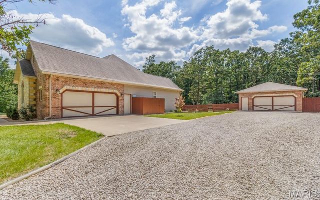 24473 REMINGTON Lane, Lebanon, MO 65536