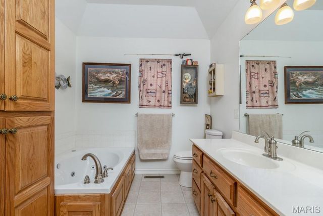 24473 REMINGTON Lane, Lebanon, MO 65536