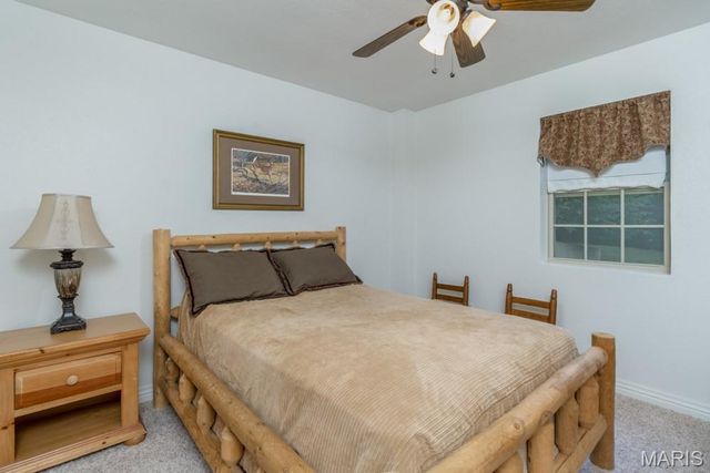 24473 REMINGTON Lane, Lebanon, MO 65536