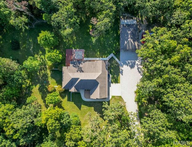 24473 REMINGTON Lane, Lebanon, MO 65536