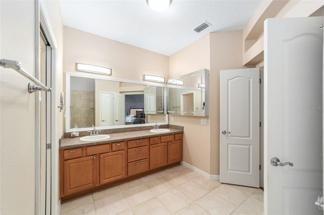 562 ALLENWOOD LOOP, The Villages, FL 32162