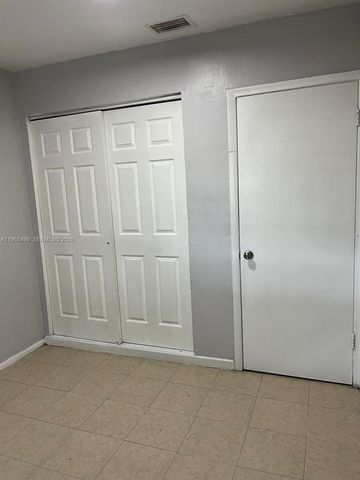 1439 NW 8th Ave 0, Fort Lauderdale, FL 33311