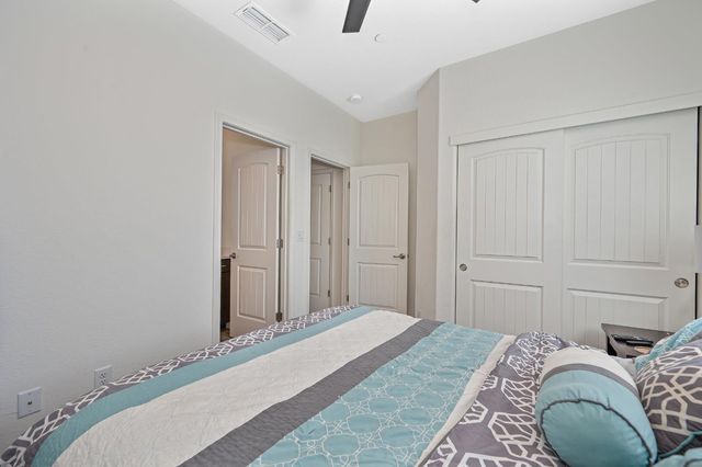 3137 Brandenburber Dr, Roseville, CA 95747