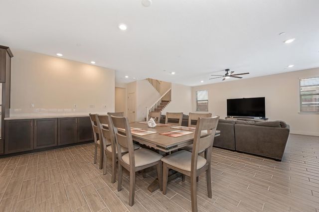 3137 Brandenburber Dr, Roseville, CA 95747