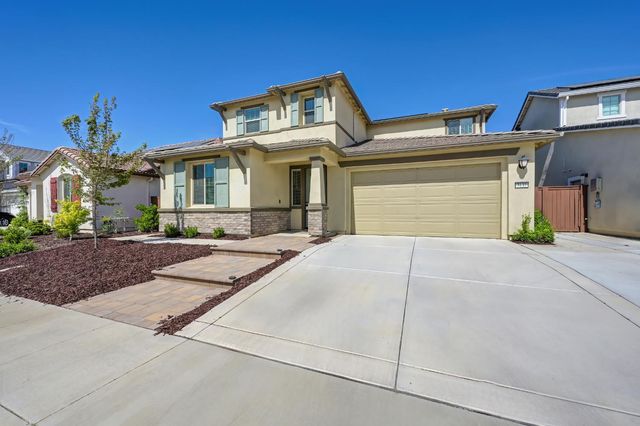 3137 Brandenburber Dr, Roseville, CA 95747