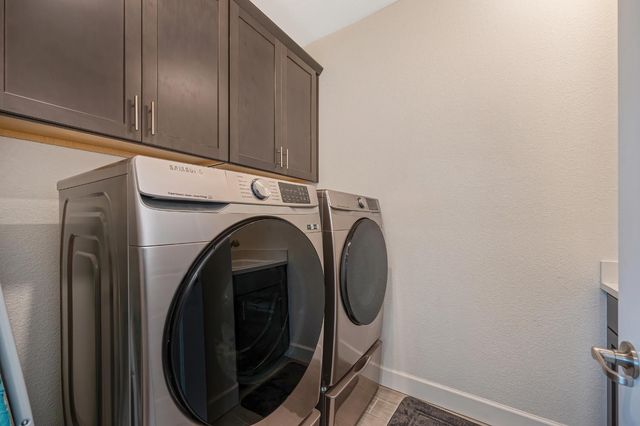 3137 Brandenburber Dr, Roseville, CA 95747