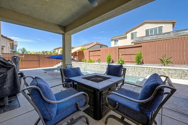 3137 Brandenburber Dr, Roseville, CA 95747
