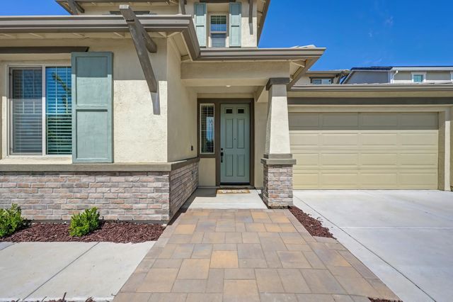3137 Brandenburber Dr, Roseville, CA 95747