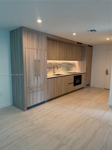 77 SE 5st 2306, Miami, FL 33131