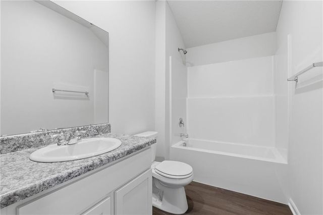 20207 W 195th Street, Spring Hill, KS 66083