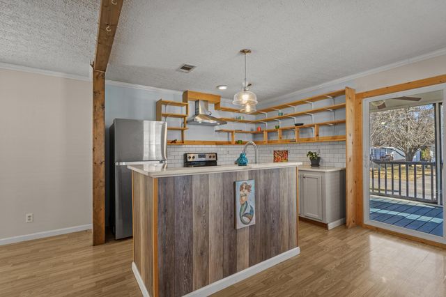 62 Crooked Island Circle, Murrells Inlet, SC 29576