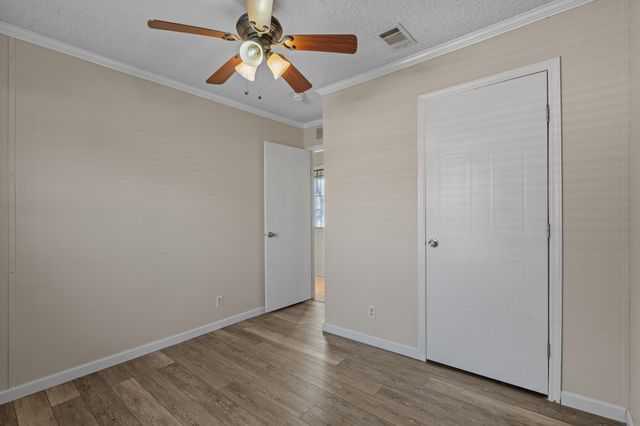 62 Crooked Island Circle, Murrells Inlet, SC 29576