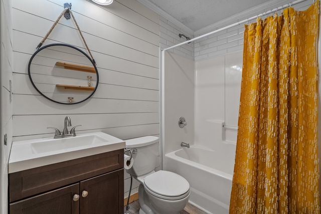 62 Crooked Island Circle, Murrells Inlet, SC 29576