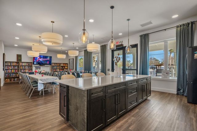 62 Crooked Island Circle, Murrells Inlet, SC 29576