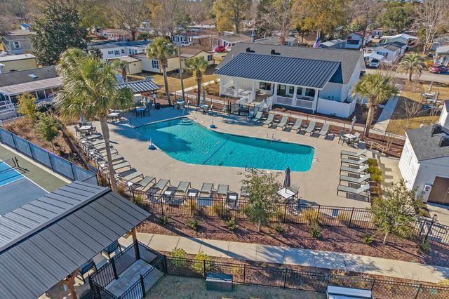 62 Crooked Island Circle, Murrells Inlet, SC 29576