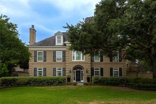 5567 Longmont Drive, Houston, TX 77056