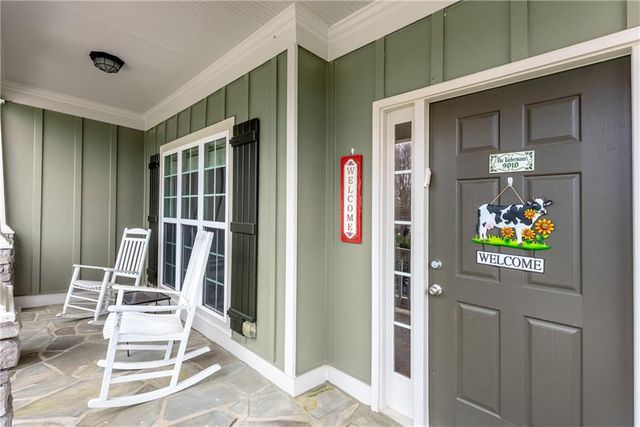 9010 Creek Hollow Court, Gainesville, GA 30506