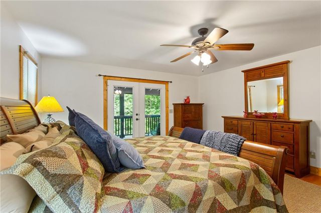 56 Robin Lake Drive, Ellijay, GA 30540