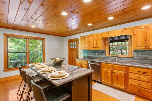 56 Robin Lake Drive, Ellijay, GA 30540