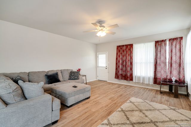 125 Wright Cove, Cibolo, TX 78108