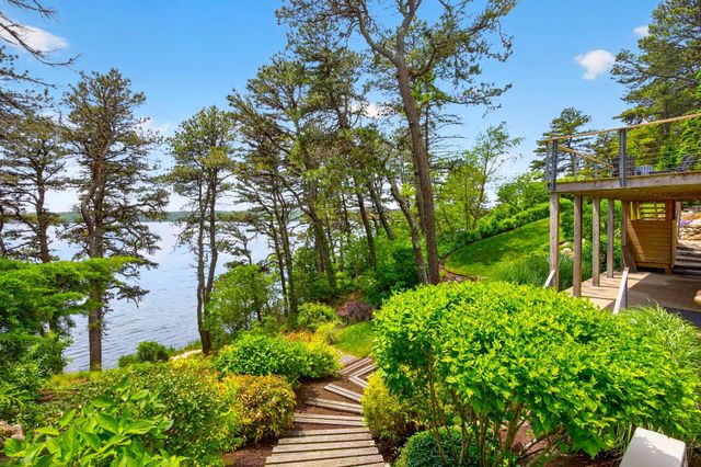 25 High Point Drive, Brewster, MA 02631