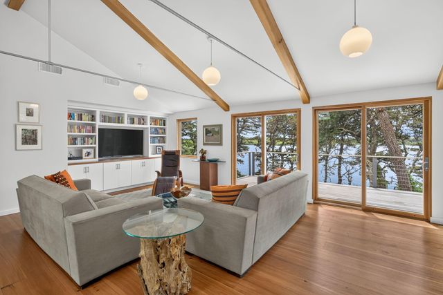 25 High Point Drive, Brewster, MA 02631