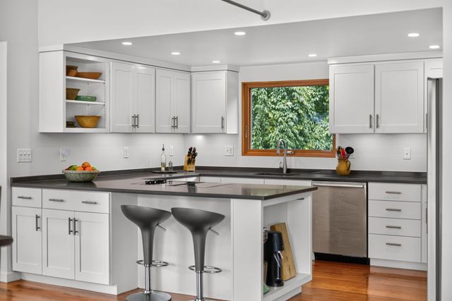 25 High Point Drive, Brewster, MA 02631