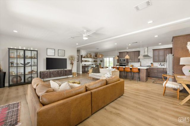 29477 Cassie Court, Keene, CA 93531