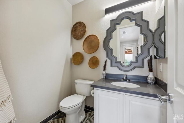 29477 Cassie Court, Keene, CA 93531