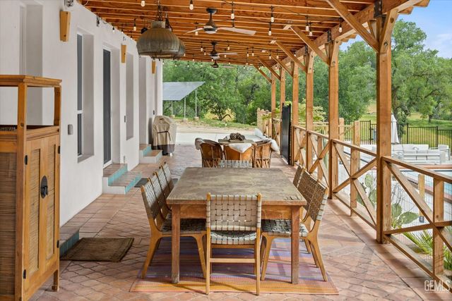 29477 Cassie Court, Keene, CA 93531