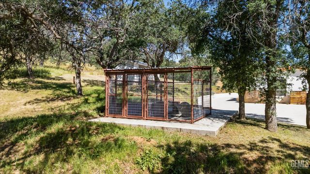 29477 Cassie Court, Keene, CA 93531