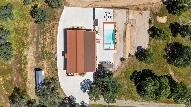 29477 Cassie Court, Keene, CA 93531